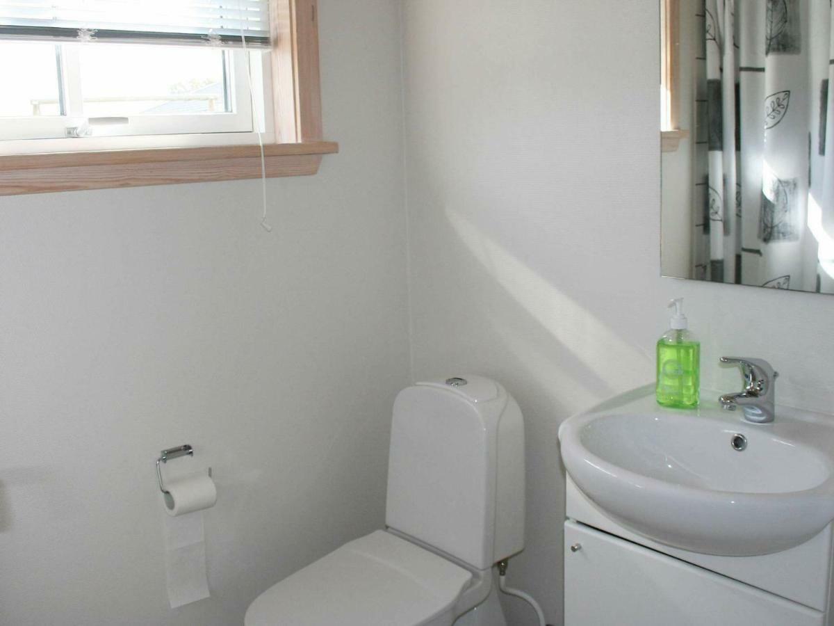 6 Person Holiday Home In Gudhjem Bagian luar foto