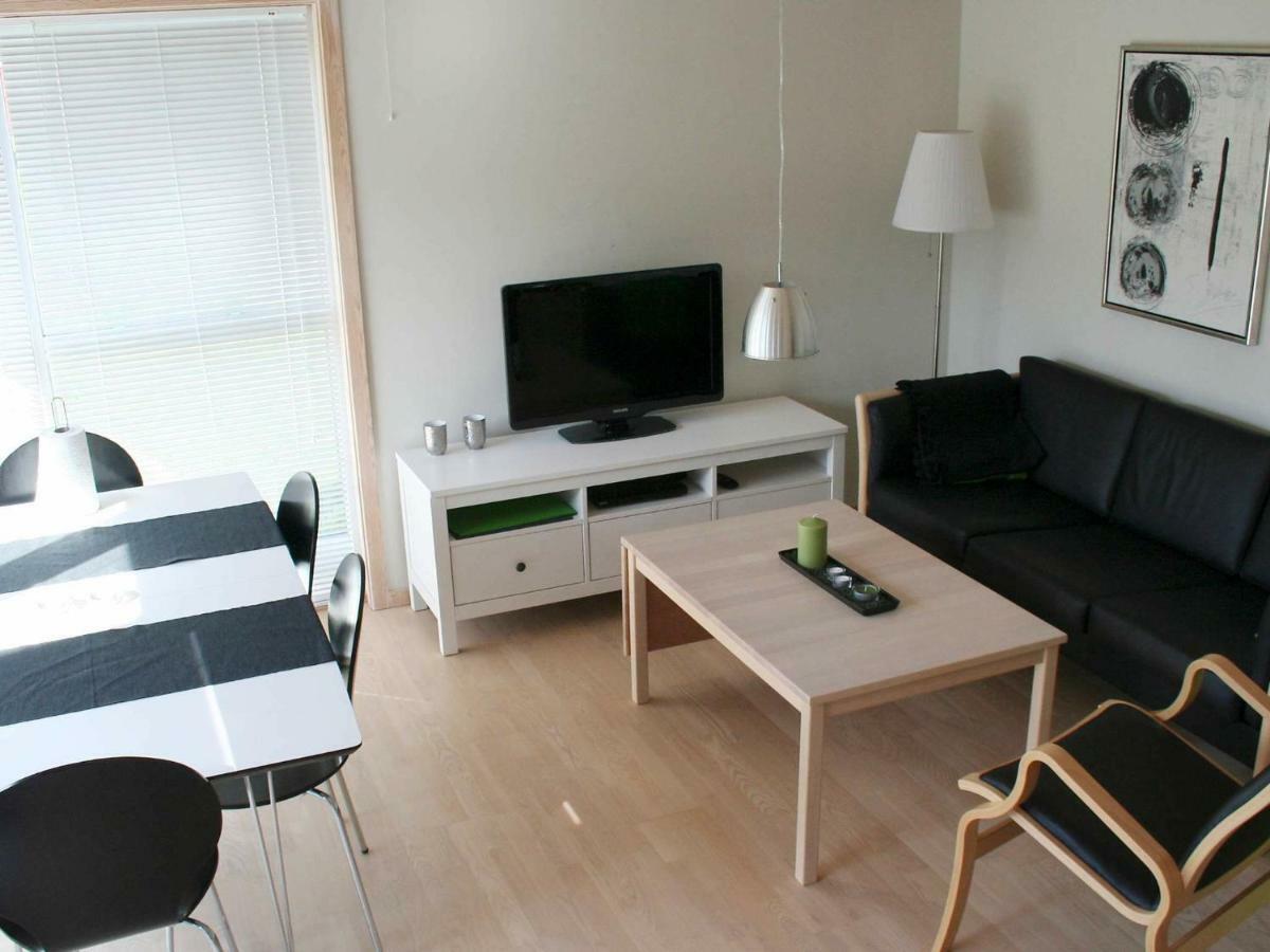 6 Person Holiday Home In Gudhjem Bagian luar foto